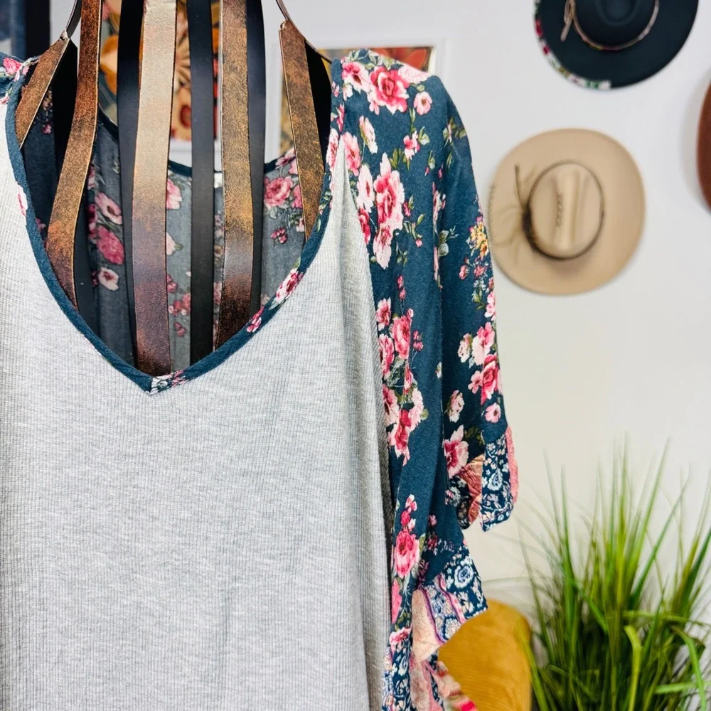 Maurice’s | Floral Sleeve Ribbed Top | XL - Picture 2 of 5